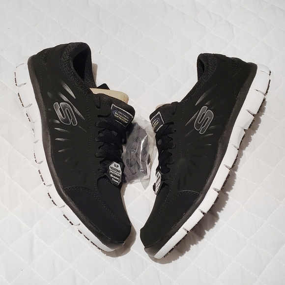 NIB Sketchers Slip Resistant Memory Foam Relaxed Fit Black Sneakers Size: 9.5 - Picture 3 of 5